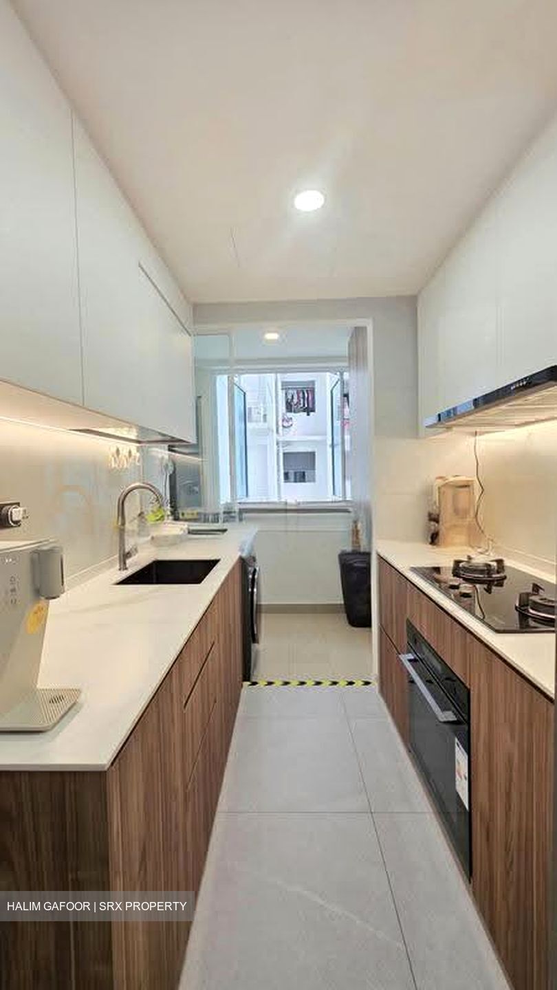 The Tampines Trilliant (D18), Condominium #632670281